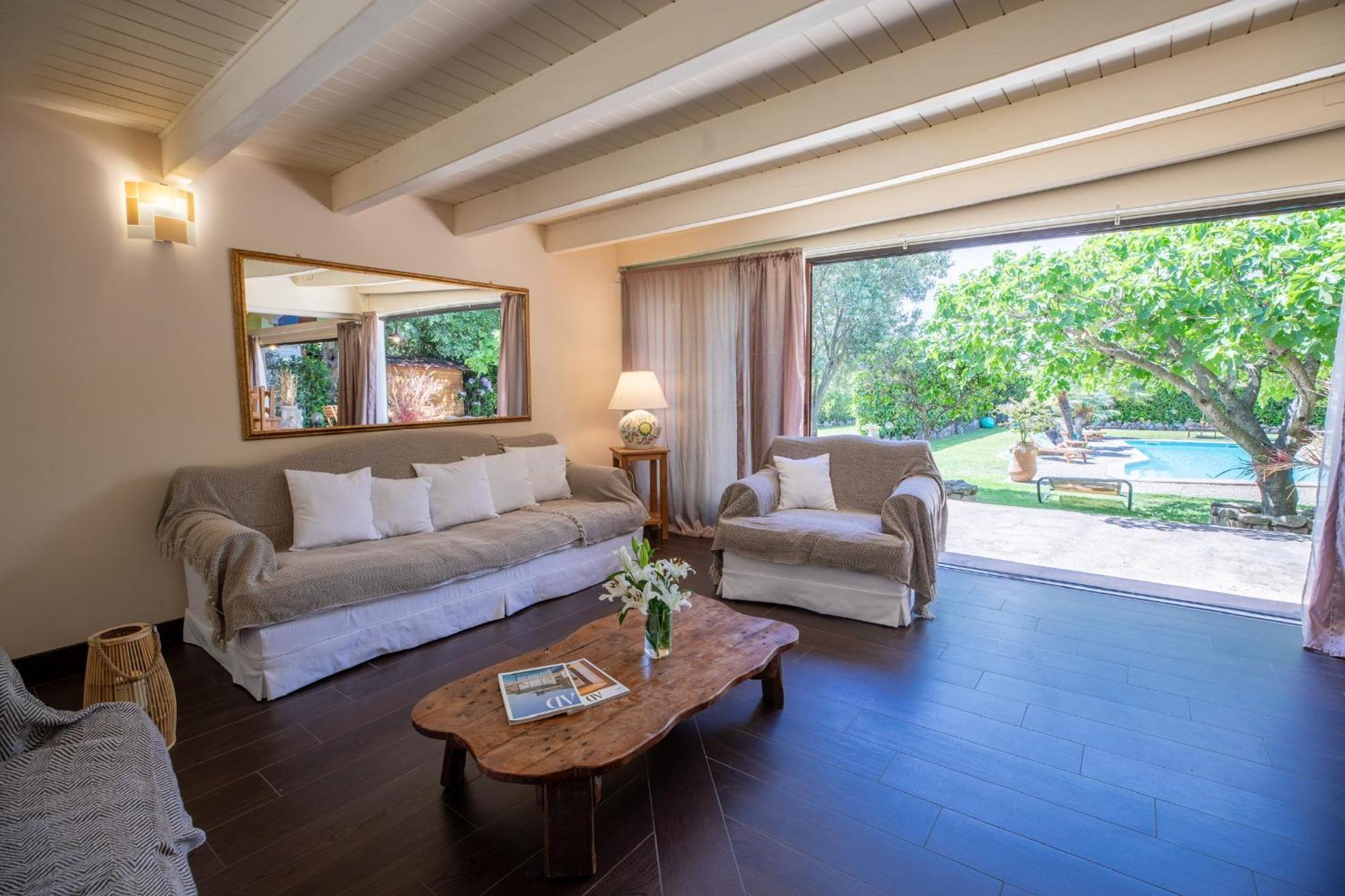 Villa Niloan Olbia Eksteriør bilde